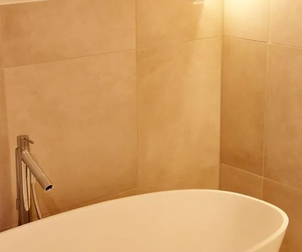 Redcliffe Parade No11 I Centre شقة