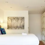 Apartment Redcliffe Parade No11 I Centre *