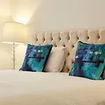 Apartment Redcliffe Parade No11 I Centre