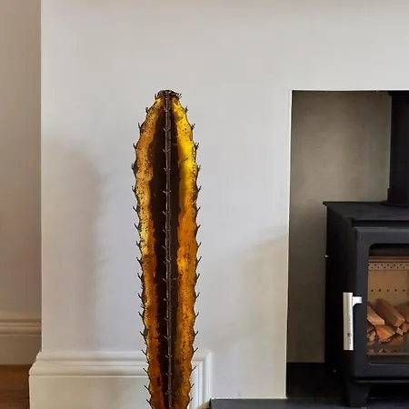 Redcliffe Parade No11 I Centre * Bristol