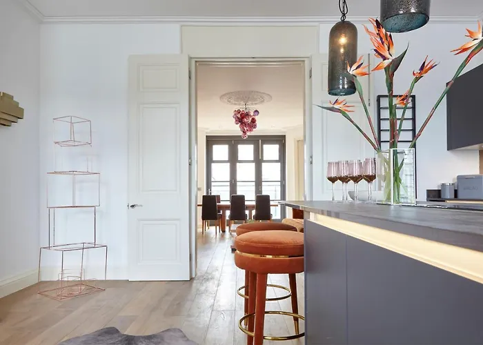 Redcliffe Parade No11 I Centre Apartament *